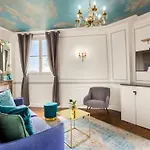 Merveil Luxury Suite Royale II - Saint Honore View