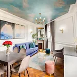 Merveil - Luxury Serviced Apartment - Royale II