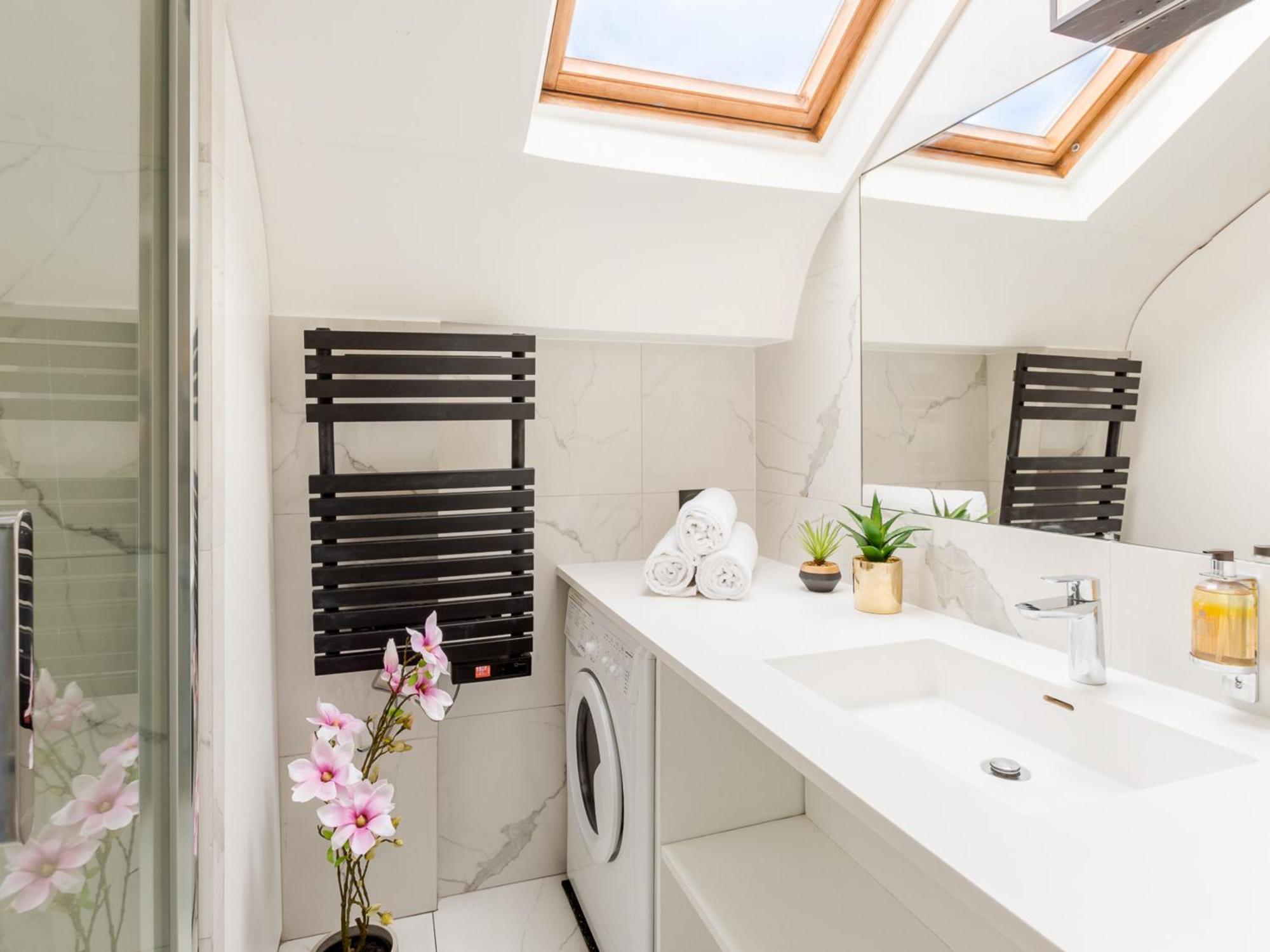 Luxury 2 Bedroom Duplex - Beautiful Monument View Appartement *