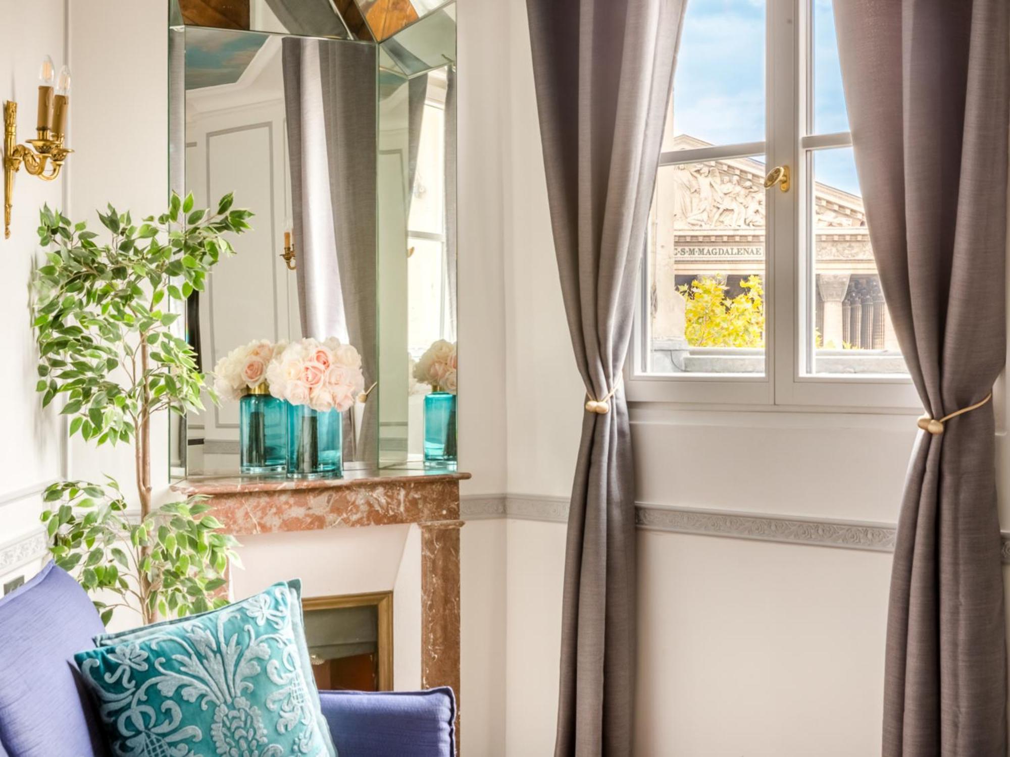 Luxury 2 Bedroom Duplex - Beautiful Monument View Appartement Paris