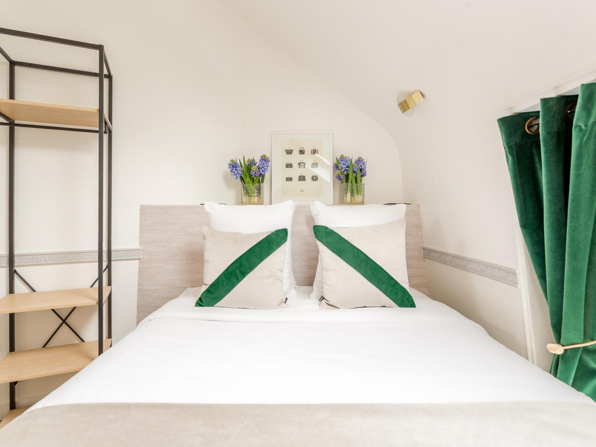 Merveil - Luxury Serviced - Royale Ii Apartment *